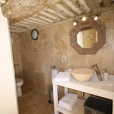 Thor: Private Pool Retreat Near L'isle Sur La Sorgue Holiday home Le Thor