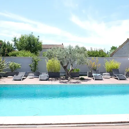 Thor: Private Pool Retreat Near L'isle Sur La Sorgue Le Thor
